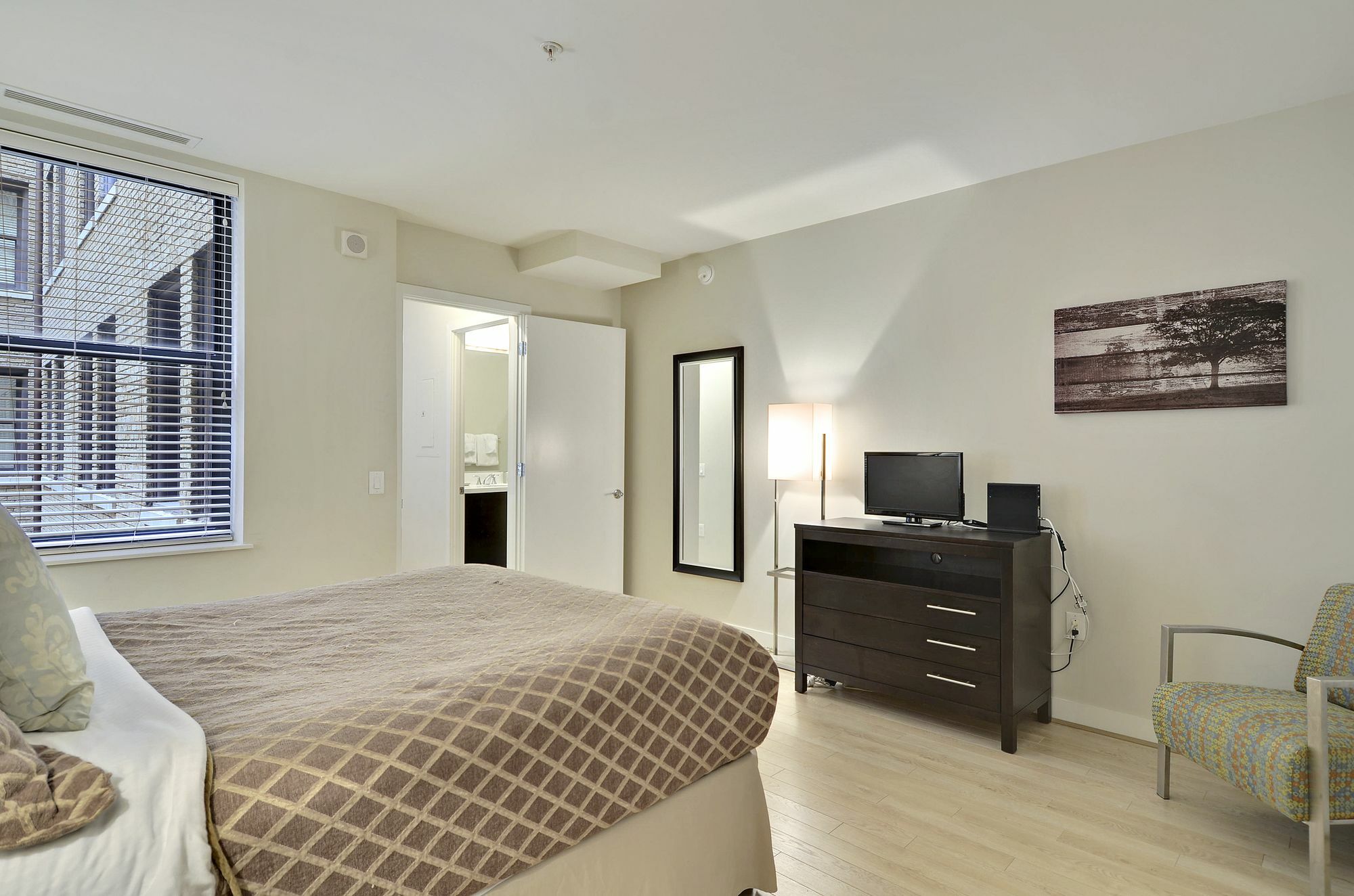 Bridgestreet At Woodward Building Aparthotel Washington Bagian luar foto