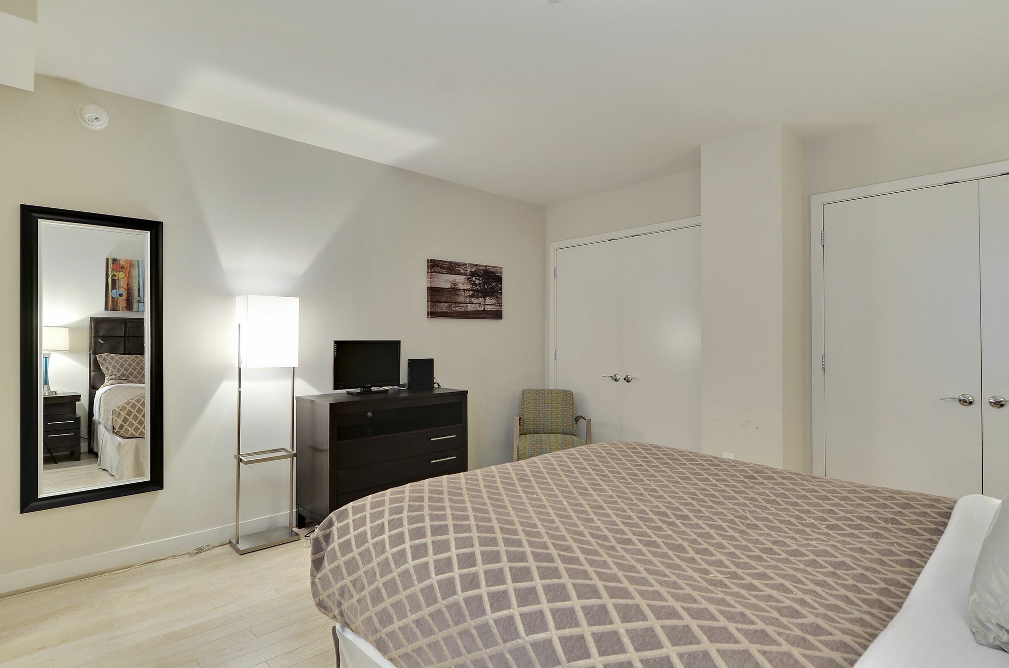 Bridgestreet At Woodward Building Aparthotel Washington Bagian luar foto
