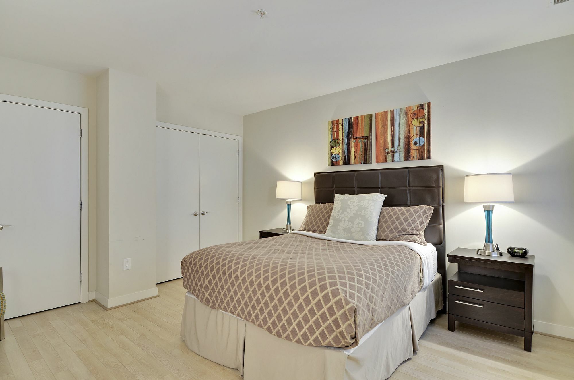 Bridgestreet At Woodward Building Aparthotel Washington Bagian luar foto