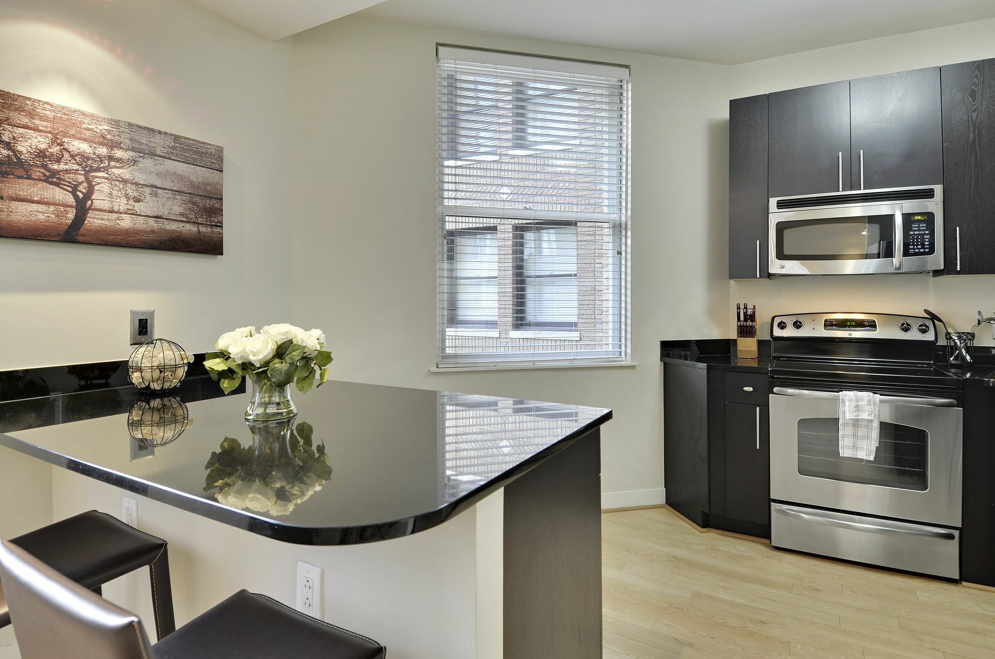 Bridgestreet At Woodward Building Aparthotel Washington Bagian luar foto